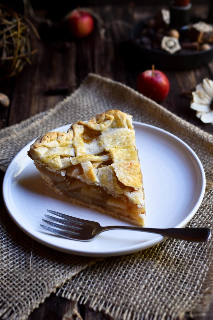 Brandy Apple Pie - Avi Pie